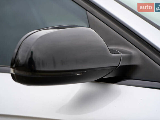 Сірий Ауді А4, об'ємом двигуна 2 л та пробігом 217 тис. км за 11999 $, фото 11 на Automoto.ua