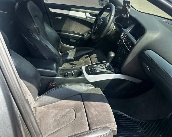Серый Ауди А4, объемом двигателя 1.8 л и пробегом 249 тыс. км за 12700 $, фото 6 на Automoto.ua