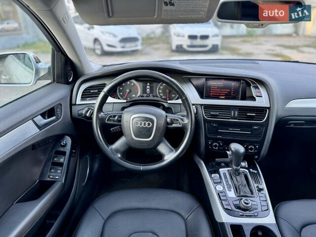 Сірий Ауді А4, об'ємом двигуна 1.98 л та пробігом 214 тис. км за 7500 $, фото 16 на Automoto.ua