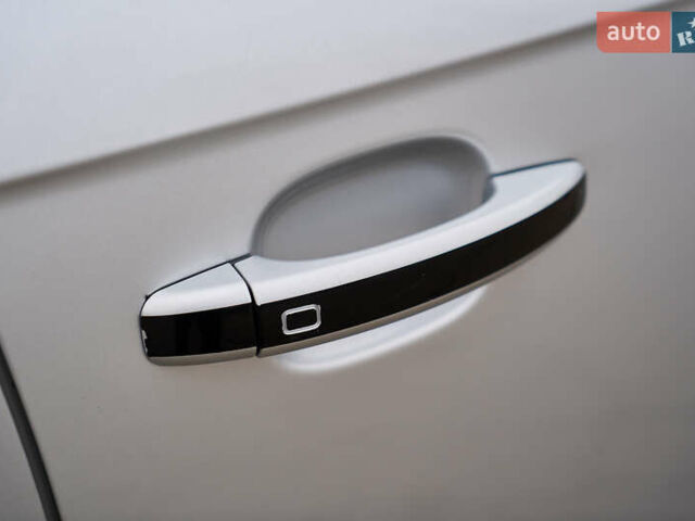 Сірий Ауді А4, об'ємом двигуна 2 л та пробігом 217 тис. км за 11999 $, фото 14 на Automoto.ua