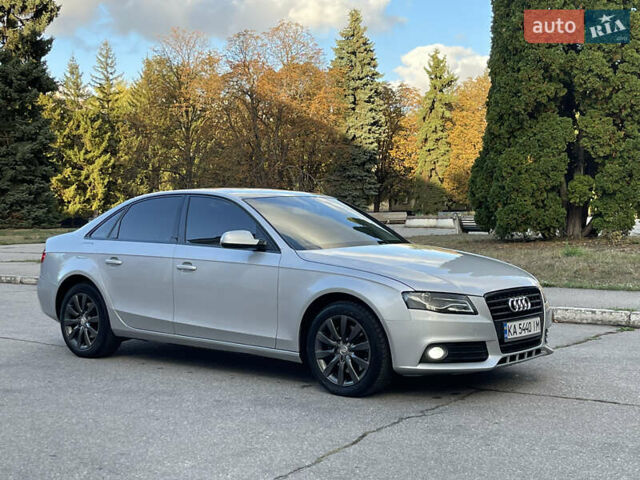 Серый Ауди А4, объемом двигателя 2 л и пробегом 160 тыс. км за 9999 $, фото 4 на Automoto.ua