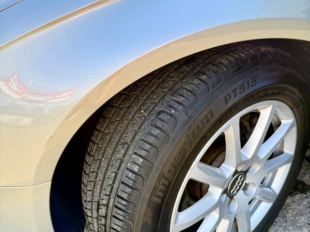 Серый Ауди А4, объемом двигателя 1.8 л и пробегом 325 тыс. км за 10700 $, фото 7 на Automoto.ua