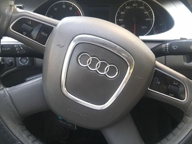 Серый Ауди А4, объемом двигателя 2 л и пробегом 193 тыс. км за 10500 $, фото 10 на Automoto.ua