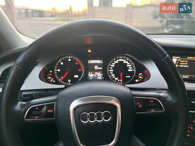 Сірий Ауді А4, об'ємом двигуна 1.97 л та пробігом 195 тис. км за 12000 $, фото 13 на Automoto.ua