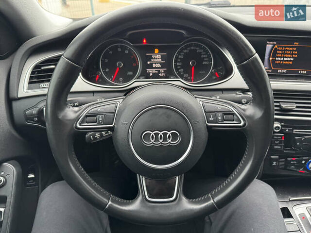 Сірий Ауді А4, об'ємом двигуна 1.98 л та пробігом 174 тис. км за 12990 $, фото 20 на Automoto.ua