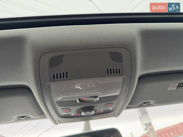 Сірий Ауді А4, об'ємом двигуна 1.98 л та пробігом 174 тис. км за 12990 $, фото 24 на Automoto.ua
