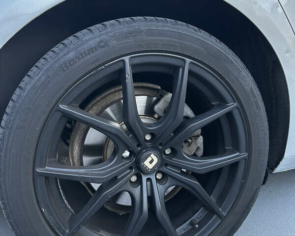 Сірий Ауді А4, об'ємом двигуна 1.98 л та пробігом 223 тис. км за 12900 $, фото 43 на Automoto.ua