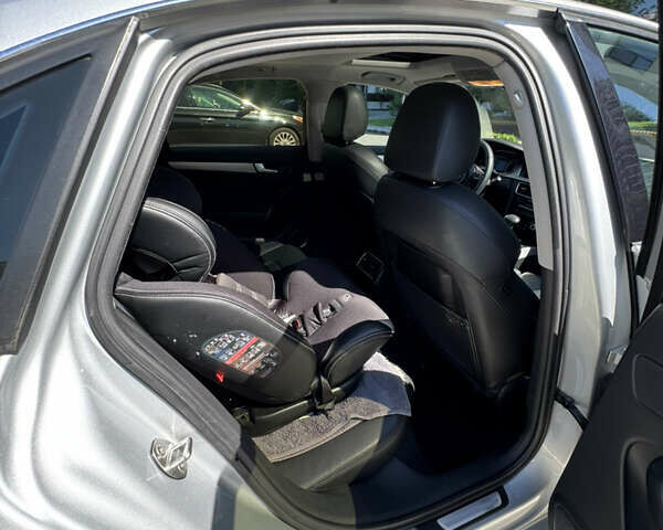 Сірий Ауді А4, об'ємом двигуна 2 л та пробігом 307 тис. км за 11000 $, фото 36 на Automoto.ua
