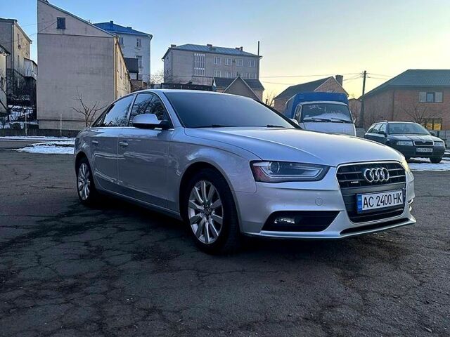 Сірий Ауді А4, об'ємом двигуна 2 л та пробігом 271 тис. км за 11500 $, фото 8 на Automoto.ua