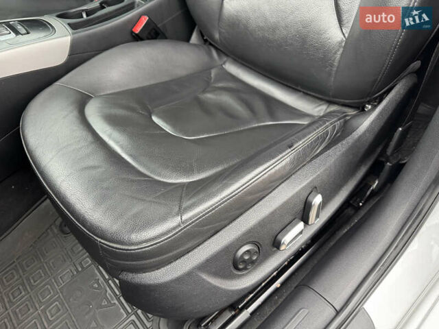 Сірий Ауді А4, об'ємом двигуна 1.98 л та пробігом 174 тис. км за 12990 $, фото 17 на Automoto.ua