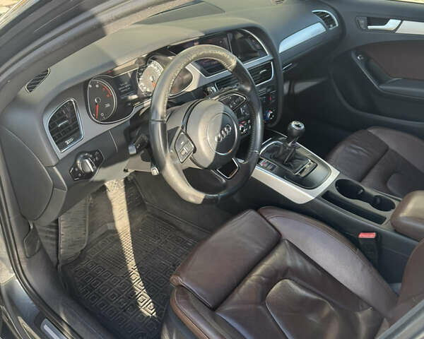 Сірий Ауді А4, об'ємом двигуна 2 л та пробігом 312 тис. км за 9999 $, фото 12 на Automoto.ua
