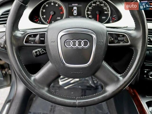 Ауді А4 2012 у Львові на Automoto.ua Сірий Ауді А4, об'ємом двигуна 1.98 л та пробігом 163 тис. км за 1200 $, фото 9 на Automoto.ua