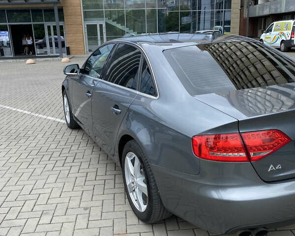 Сірий Ауді А4, об'ємом двигуна 1.98 л та пробігом 275 тис. км за 11000 $, фото 12 на Automoto.ua