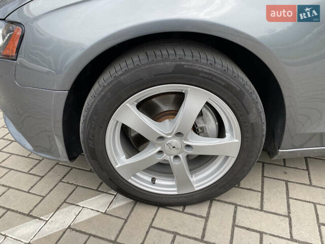 Сірий Ауді А4, об'ємом двигуна 1.98 л та пробігом 275 тис. км за 11000 $, фото 14 на Automoto.ua