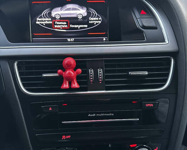 Сірий Ауді А4, об'ємом двигуна 1.98 л та пробігом 223 тис. км за 12900 $, фото 13 на Automoto.ua