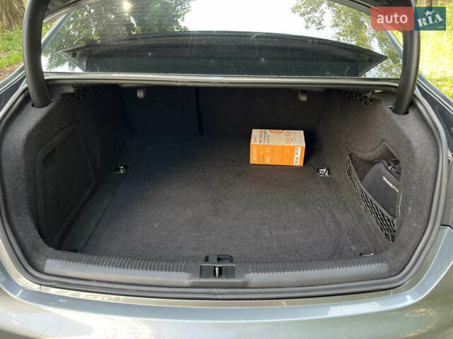 Серый Ауди А4, объемом двигателя 2 л и пробегом 309 тыс. км за 11500 $, фото 25 на Automoto.ua