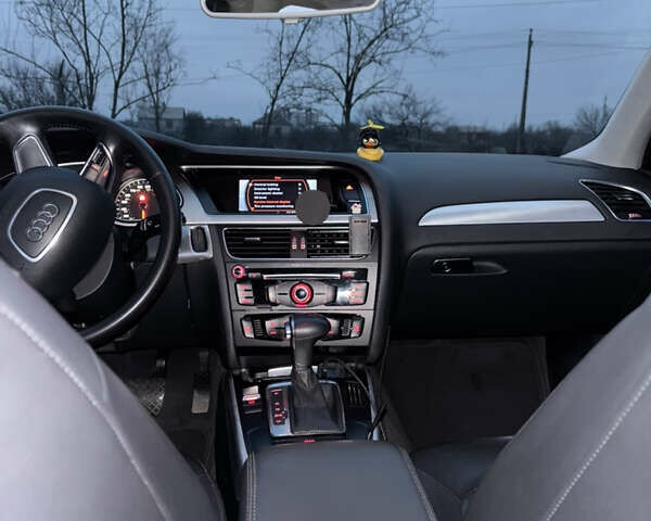 Серый Ауди А4, объемом двигателя 1.98 л и пробегом 191 тыс. км за 12900 $, фото 13 на Automoto.ua