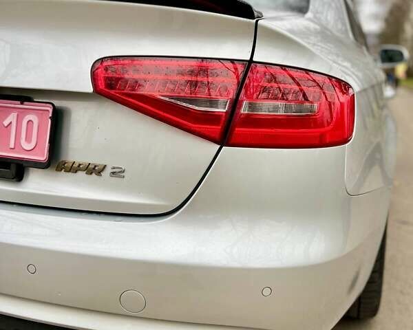 Сірий Ауді А4, об'ємом двигуна 1.98 л та пробігом 238 тис. км за 12600 $, фото 12 на Automoto.ua