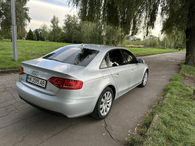 Сірий Ауді А4, об'ємом двигуна 2 л та пробігом 280 тис. км за 10900 $, фото 4 на Automoto.ua