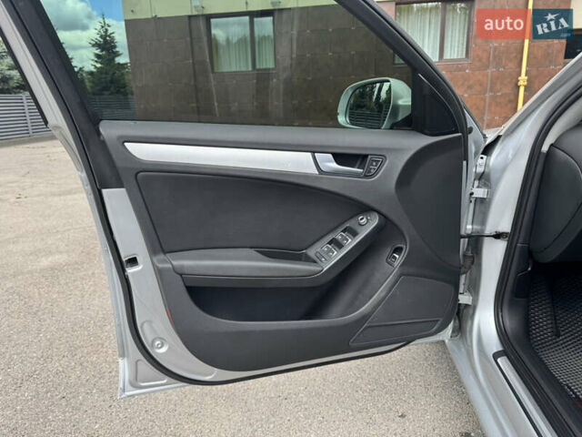 Сірий Ауді А4, об'ємом двигуна 1.98 л та пробігом 164 тис. км за 11700 $, фото 17 на Automoto.ua