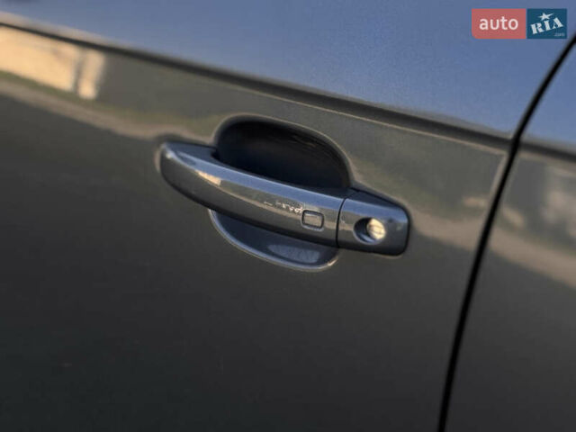 Сірий Ауді А4, об'ємом двигуна 2 л та пробігом 170 тис. км за 9900 $, фото 23 на Automoto.ua