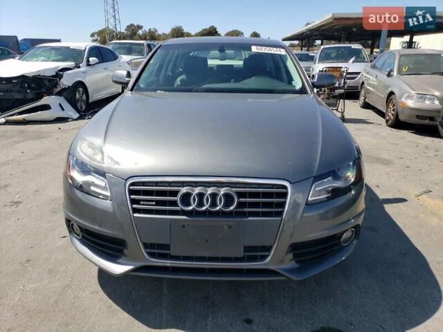 Серый Ауди А4, объемом двигателя 2 л и пробегом 180 тыс. км за 1000 $, фото 1 на Automoto.ua