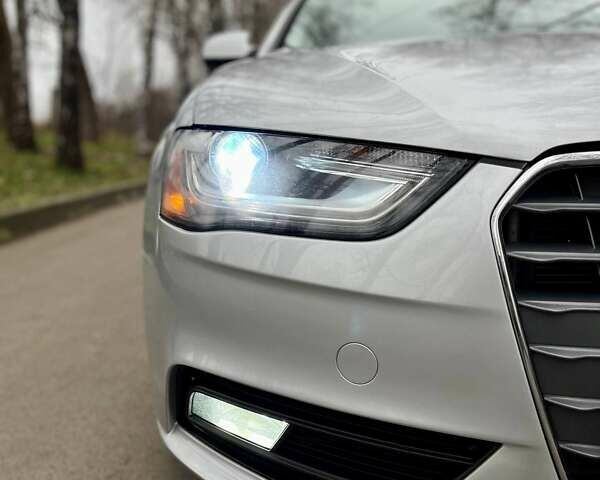 Сірий Ауді А4, об'ємом двигуна 1.98 л та пробігом 238 тис. км за 12600 $, фото 19 на Automoto.ua