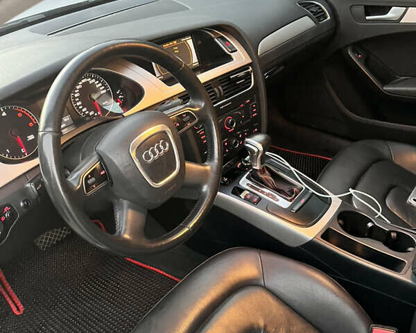 Сірий Ауді А4, об'ємом двигуна 1.97 л та пробігом 195 тис. км за 12000 $, фото 17 на Automoto.ua