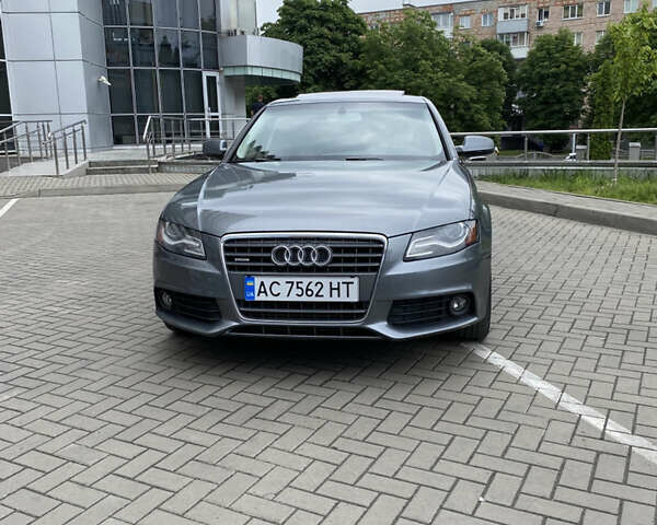 Сірий Ауді А4, об'ємом двигуна 1.98 л та пробігом 275 тис. км за 11000 $, фото 1 на Automoto.ua