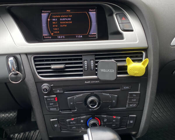 Сірий Ауді А4, об'ємом двигуна 1.98 л та пробігом 275 тис. км за 11000 $, фото 27 на Automoto.ua