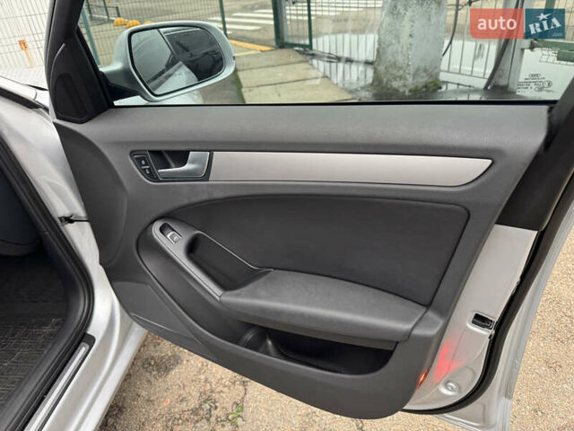 Сірий Ауді А4, об'ємом двигуна 1.98 л та пробігом 174 тис. км за 12990 $, фото 36 на Automoto.ua