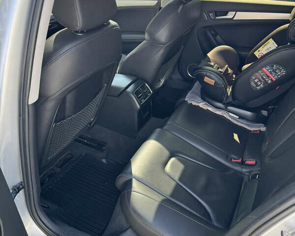 Сірий Ауді А4, об'ємом двигуна 2 л та пробігом 307 тис. км за 11000 $, фото 33 на Automoto.ua