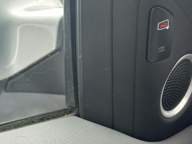 Серый Ауди А4, объемом двигателя 2 л и пробегом 250 тыс. км за 10300 $, фото 15 на Automoto.ua