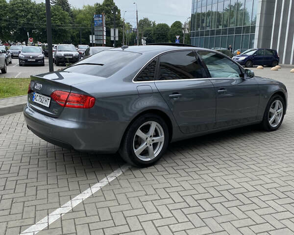 Сірий Ауді А4, об'ємом двигуна 1.98 л та пробігом 275 тис. км за 11000 $, фото 3 на Automoto.ua