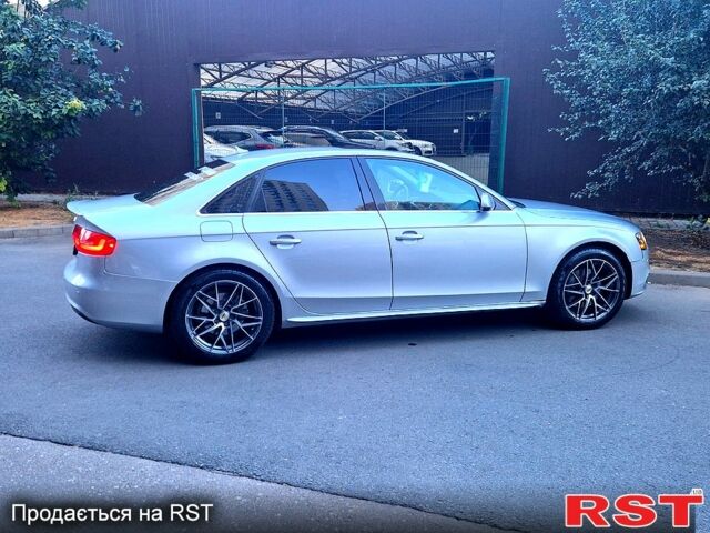 Серый Ауди А4, объемом двигателя 2 л и пробегом 219 тыс. км за 9000 $, фото 1 на Automoto.ua