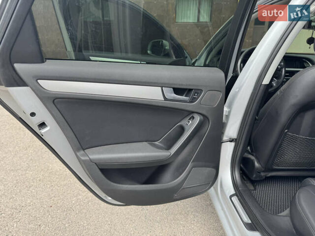 Сірий Ауді А4, об'ємом двигуна 1.98 л та пробігом 164 тис. км за 11700 $, фото 16 на Automoto.ua