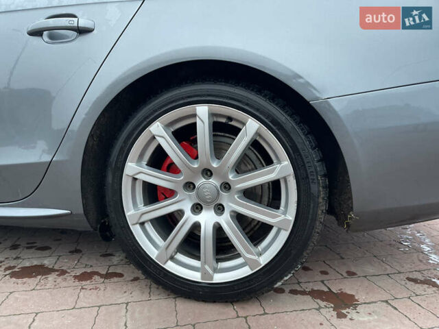 Сірий Ауді А4, об'ємом двигуна 1.98 л та пробігом 170 тис. км за 10500 $, фото 7 на Automoto.ua