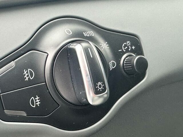 Серый Ауди А4, объемом двигателя 2 л и пробегом 250 тыс. км за 10300 $, фото 29 на Automoto.ua