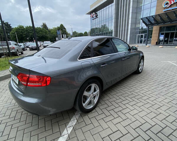 Сірий Ауді А4, об'ємом двигуна 1.98 л та пробігом 275 тис. км за 11000 $, фото 10 на Automoto.ua