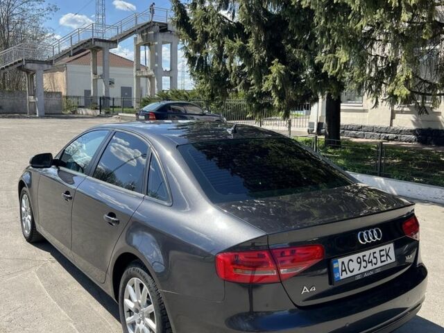 Сірий Ауді А4, об'ємом двигуна 2 л та пробігом 240 тис. км за 11999 $, фото 3 на Automoto.ua