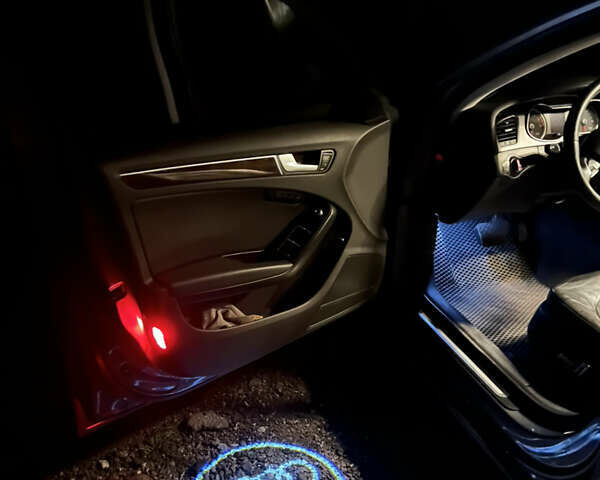 Сірий Ауді А4, об'ємом двигуна 1.98 л та пробігом 340 тис. км за 12500 $, фото 6 на Automoto.ua