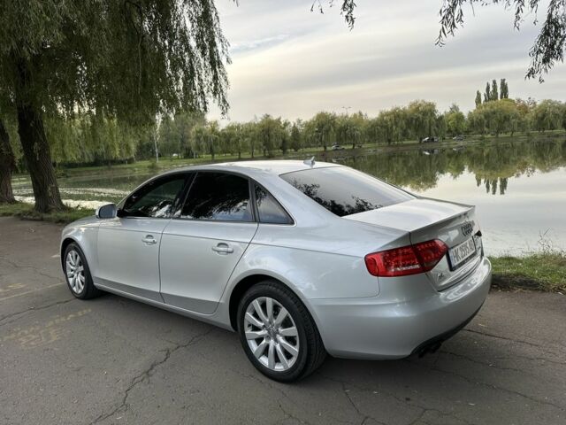 Сірий Ауді А4, об'ємом двигуна 2 л та пробігом 280 тис. км за 10900 $, фото 6 на Automoto.ua