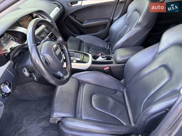 Сірий Ауді А4, об'ємом двигуна 2 л та пробігом 170 тис. км за 9900 $, фото 27 на Automoto.ua