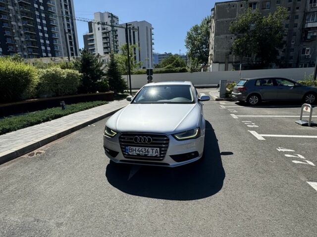 Серый Ауди А4, объемом двигателя 2 л и пробегом 307 тыс. км за 11000 $, фото 5 на Automoto.ua