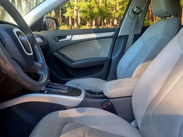 Серый Ауди А4, объемом двигателя 2 л и пробегом 140 тыс. км за 10700 $, фото 4 на Automoto.ua