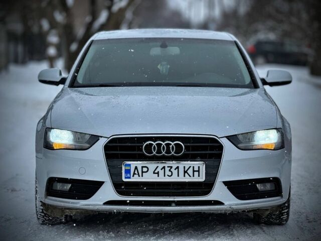 Сірий Ауді А4, об'ємом двигуна 2 л та пробігом 312 тис. км за 10999 $, фото 1 на Automoto.ua