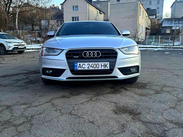 Сірий Ауді А4, об'ємом двигуна 2 л та пробігом 271 тис. км за 11500 $, фото 2 на Automoto.ua