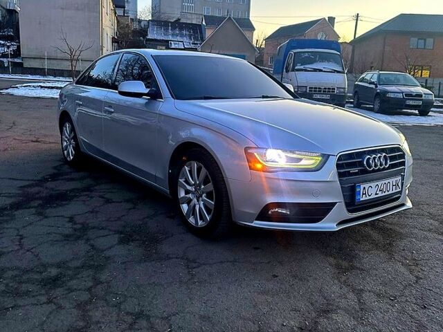 Сірий Ауді А4, об'ємом двигуна 2 л та пробігом 271 тис. км за 11500 $, фото 1 на Automoto.ua