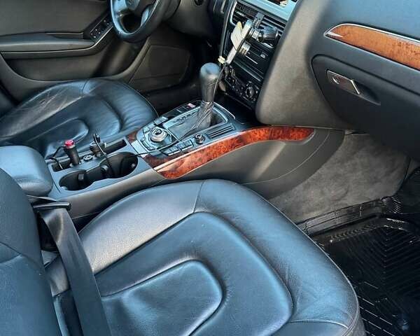 Сірий Ауді А4, об'ємом двигуна 2 л та пробігом 248 тис. км за 11000 $, фото 3 на Automoto.ua