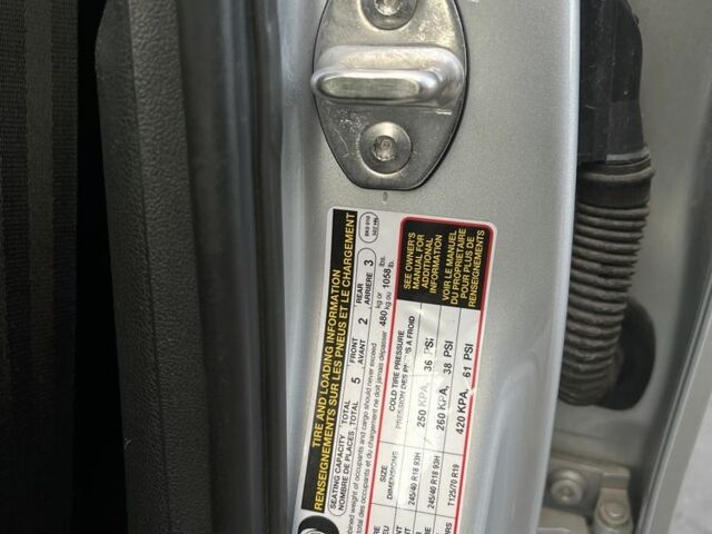 Серый Ауди А4, объемом двигателя 2 л и пробегом 250 тыс. км за 10000 $, фото 5 на Automoto.ua